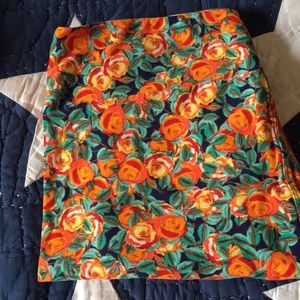 Lularoe leggings size tc (approx 16-22)